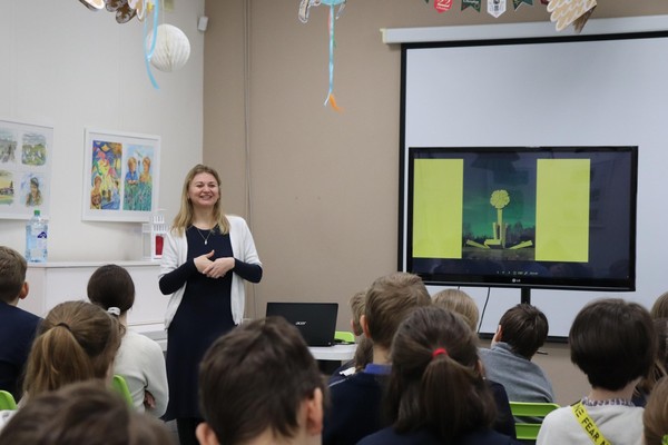 Встреча с писателем Юлией Ивановой «Петербург: истории, рассказанные городом»