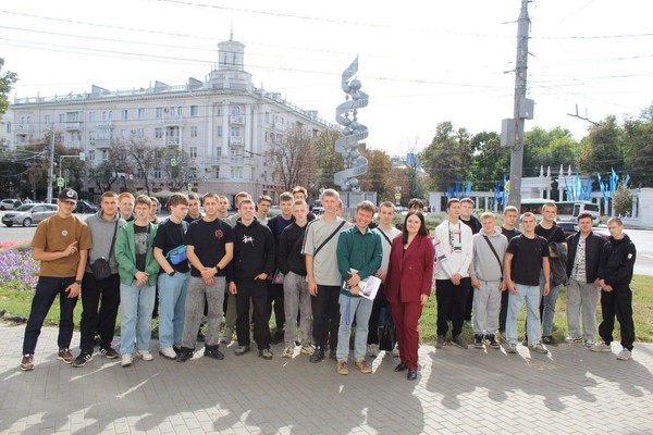 Краеведческая экскурсия «Сердце города. Начало Возрождения»
