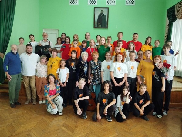 Концерт авторской песни «Многоголосье»