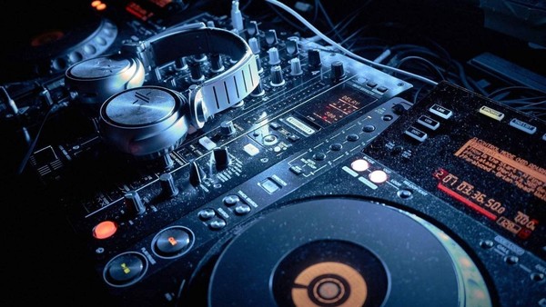 Мастер-класс «Эстетика звука: искусство современной музыки»