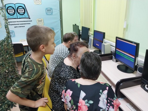 «Мы с компьютером на «ты»: обучение тифлокомпьютерной грамотности
