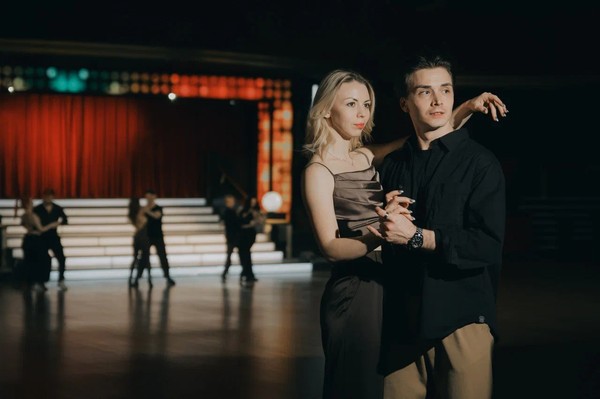 Gold Bachata