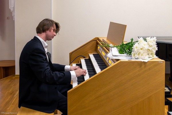 Многоликий орган