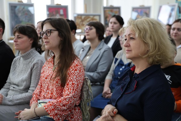 Презентация книжной серии «Мэтры литературы «Иные грани»»