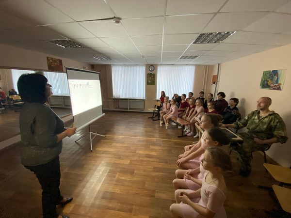 «Основные правила поведения, если вас захватили в заложники»
