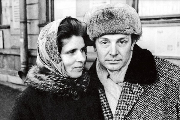 Спектакль «Люблю. Целую. Кеша / Все письма только о любви»