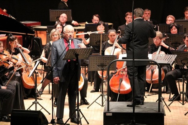 Абонемент «Читает Павел Любимцев»