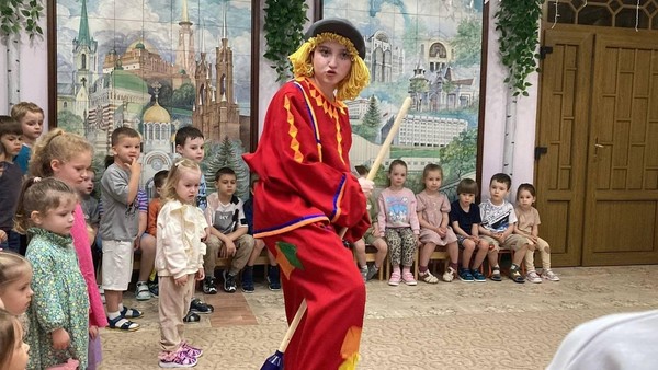 Диско-сказка «Там на неведомых дорожках»