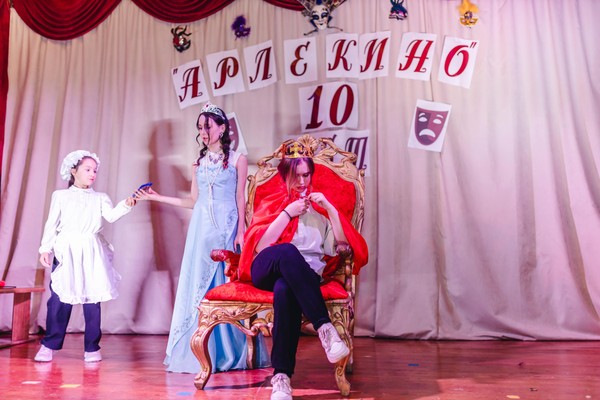 Показ сказки о дружбе «Приключение друзей»