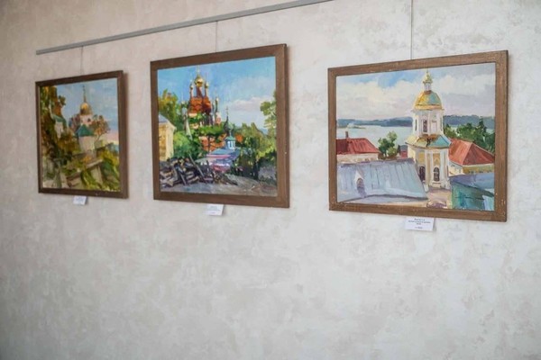 Фотовыставка «Хроники украинского неонацистского режима»