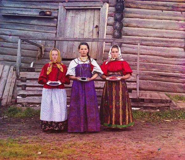Лекция «История появления цветной фотографии в России»
