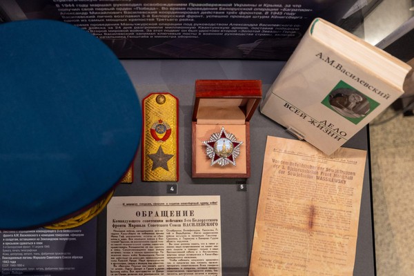 Выставка «Семейные реликвии» к 130-летию маршала Василевского