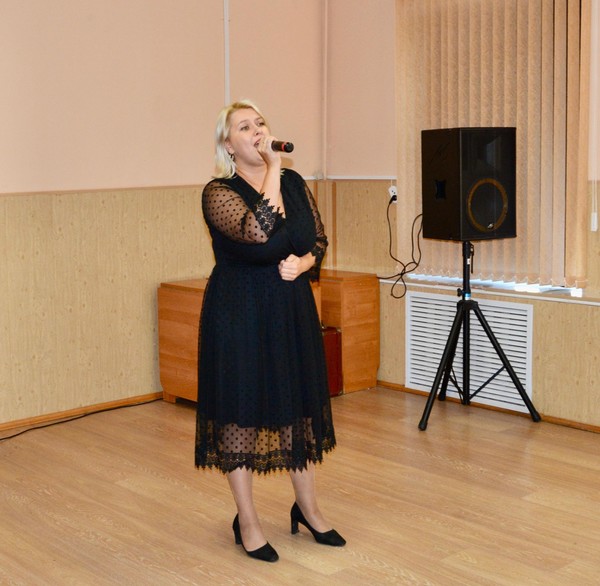 «Нам не забыть суровых дней…»