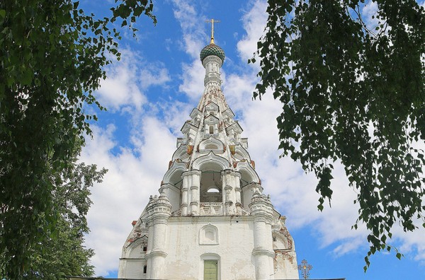 Театрализованная прогулка по Ярославлю