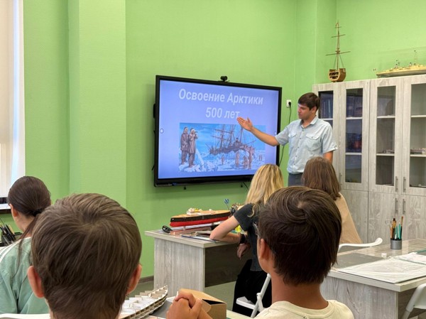 Показ документального фильма «Экспедиция Георгия Седова» из коллекции Российского государственного архива кинофотофонодокументов об истории освоения Арктики