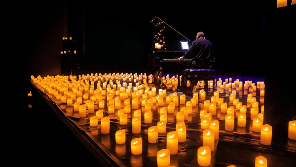 Людовико Эйнауди: Неоклассика при свечах