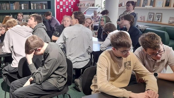 Интеллектуальная игра «Еще одну главу»