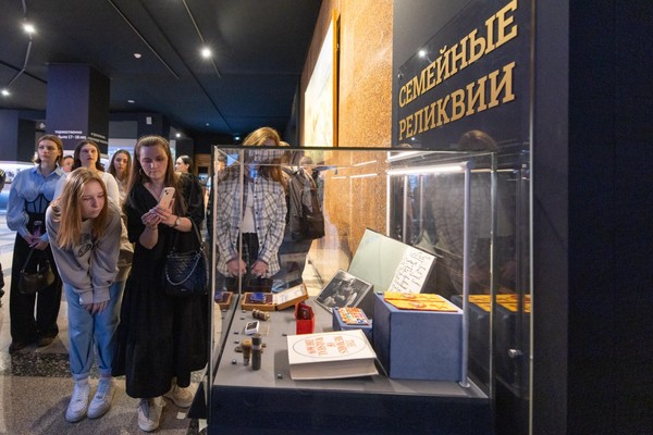 Цикл выставок «Семейные реликвии»