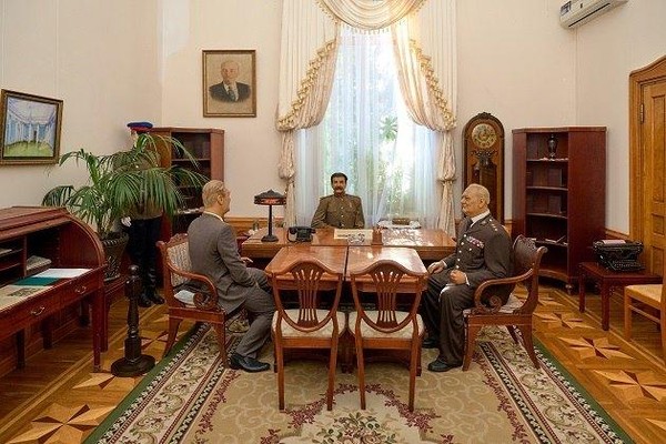 Экспозиция «Сталин в Ливадии и Царский солярий»
