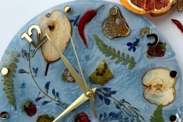 Часы. Летний микс