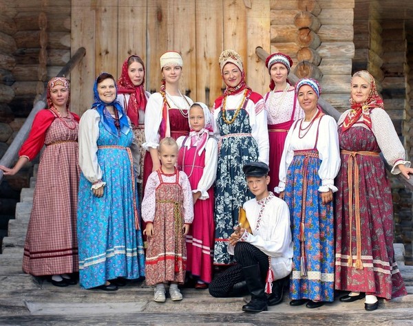 Интерактивная культурно-просветительская программа «Святочная вечерка»