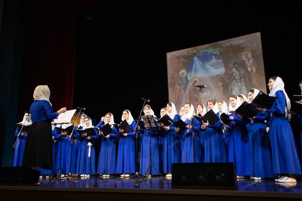 Рождественская елка по пригласительным билетам