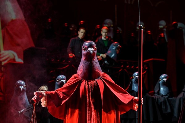 Спектакль «Маскарад с закрытыми глазами»