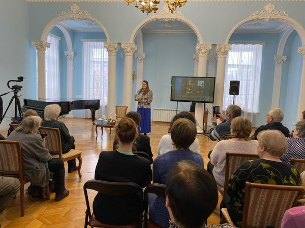 Творческая встреча с автором‑исполнителем Ольгой Живойкиной «Когда душа поёт»