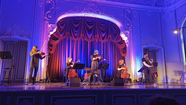 Рок-Хиты на виолончелях