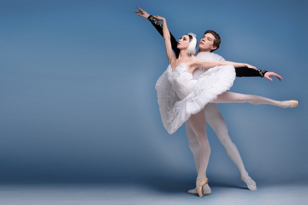 Лебединое озеро