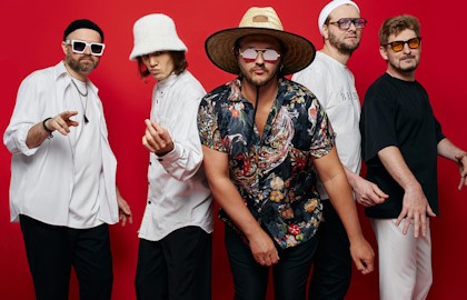 Группа «Меджикул»