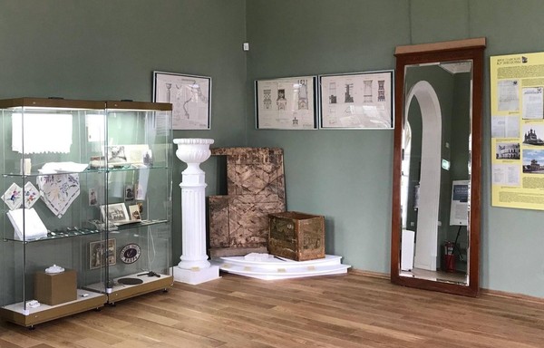 Экспозиция «Ярославские Кузнецовы»