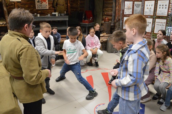 Интерактивная программа «Военное детство»