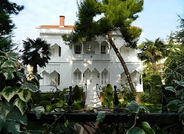 Район Йешилкёй или христианские легенды Сан-Стефано