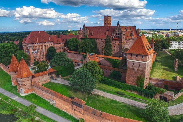 Из Калининграда в Польшу — по замкам рыцарей