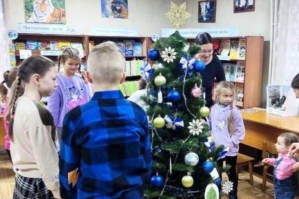 Час интересных сообщений «Новый год бывает Старым»