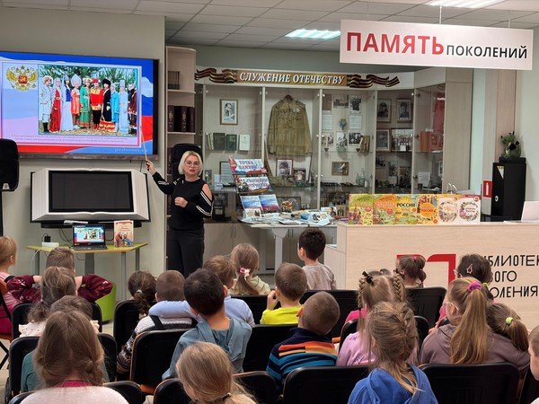 Книжно-иллюстрированная выставка «Многоликая душа России»