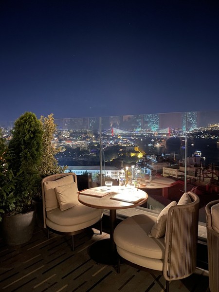 Ваш вечер в Стамбуле: лучшие крыши, бары, рестораны