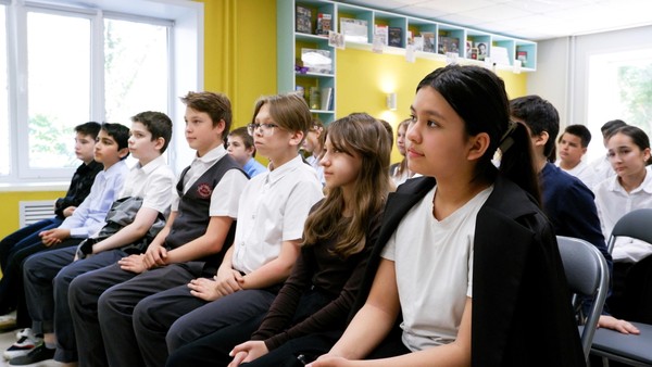 Экспресс-обзор «Вокруг света: 165 лет в мире знаний и приключений»