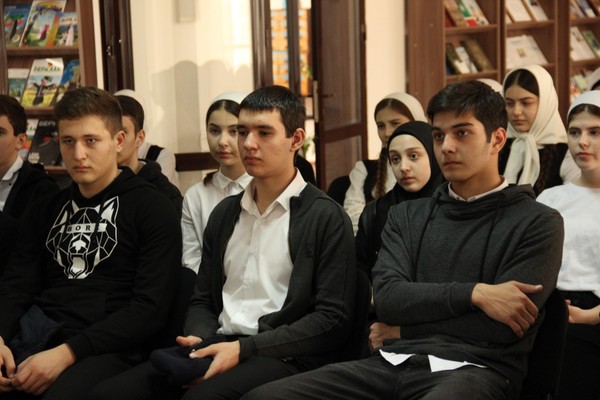 Литературный час «Со вина, сан нана, дай баьхна латта…»