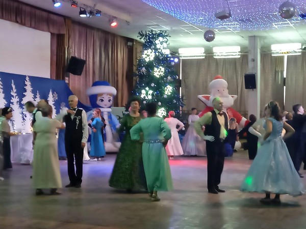 Бал-маскарад «Время сказочных затей»