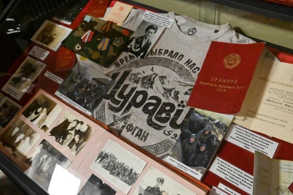 Однажды защитивший родину защищает ее снова: персональная выставка памяти Андрея Кобылина