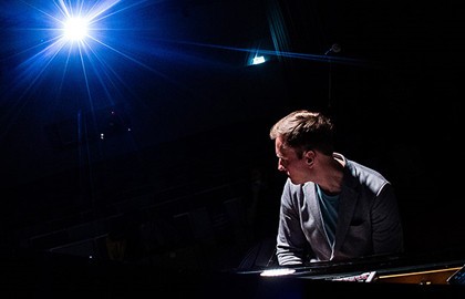 Евгений Лебедев