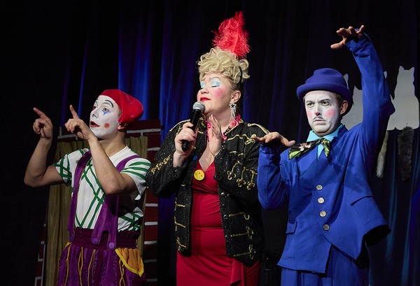 Авабука и клоунский квартет