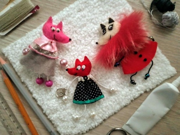 Мастер-класс «Декоративная брошка «Лисичка»