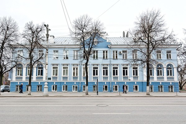 Пешеходная экскурсия «Зима на Большой Дворянской»