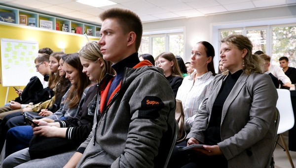 Портрет писателя «Герой слова: 115 лет с Анатолием Рыбаковым»