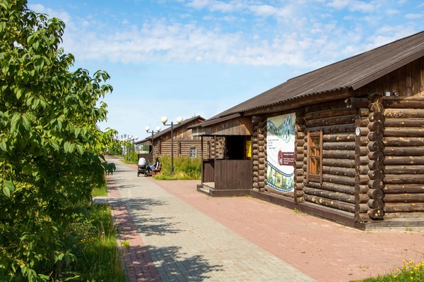 Три домика Усть-Балыка