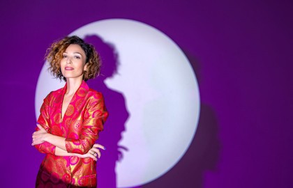 Нани Ева (вокал) и её группа