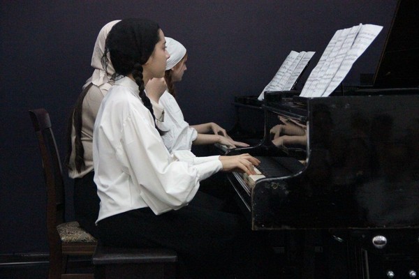 Мастер-класс по игре на фортепиано «От истоков к мастерству»